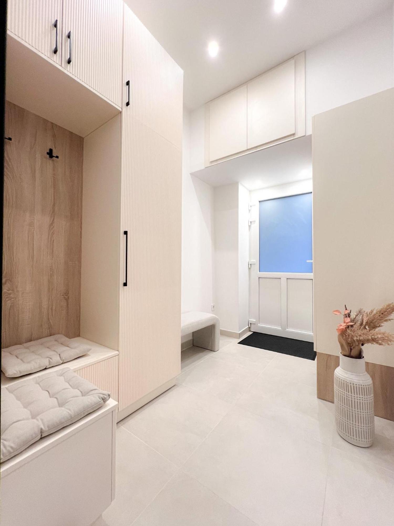 Opera Z39 Suite Budapest Esterno foto