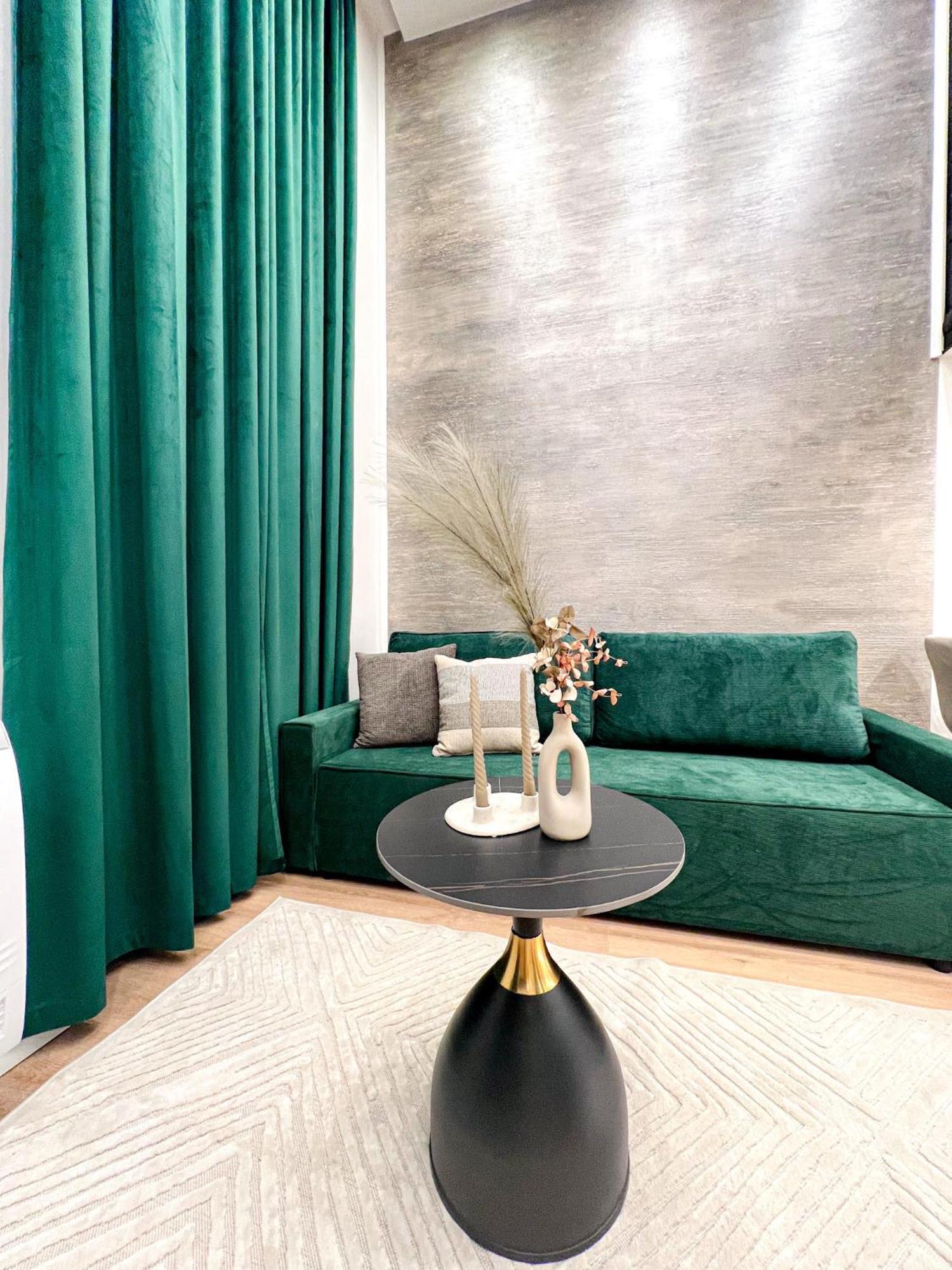 Opera Z39 Suite Budapest Esterno foto