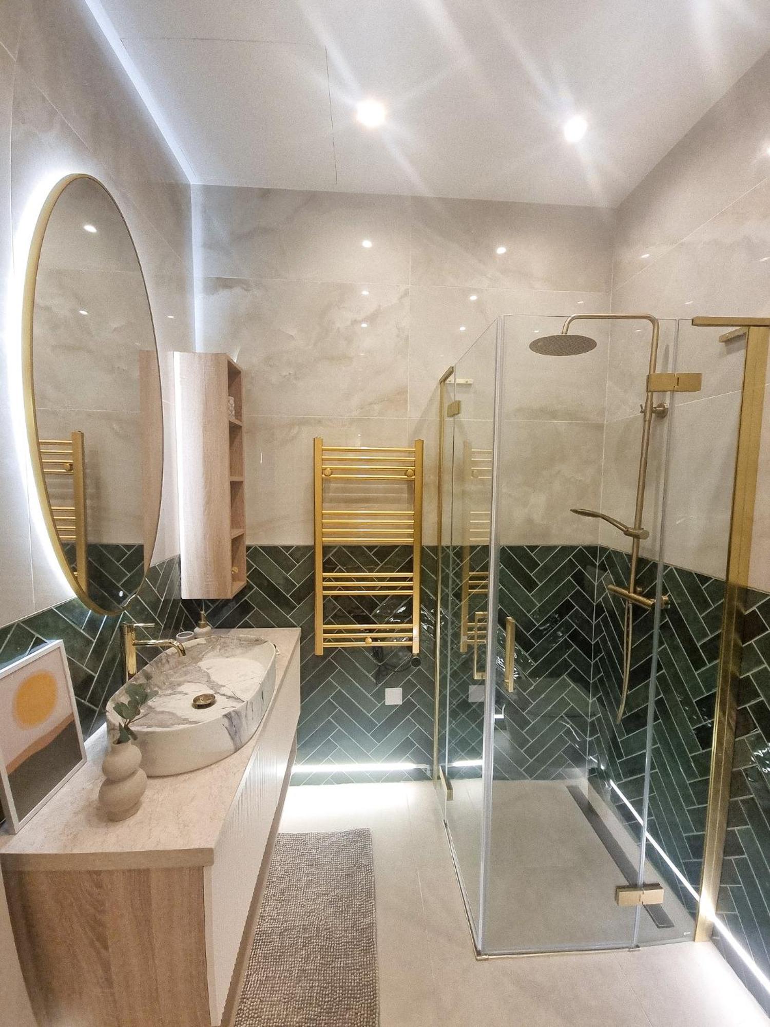 Opera Z39 Suite Budapest Esterno foto